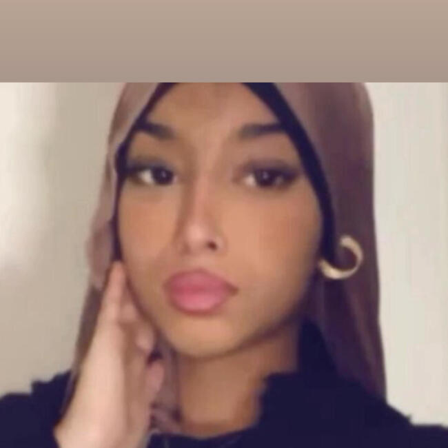 Babysitter in Givors: Khadija