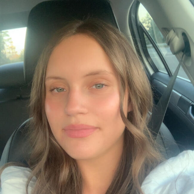 Nanny in Auburn: Veronika