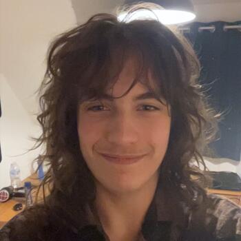 Babysitter in Horsham: Henry