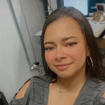 Babysitter in Petrópolis: Jenifer