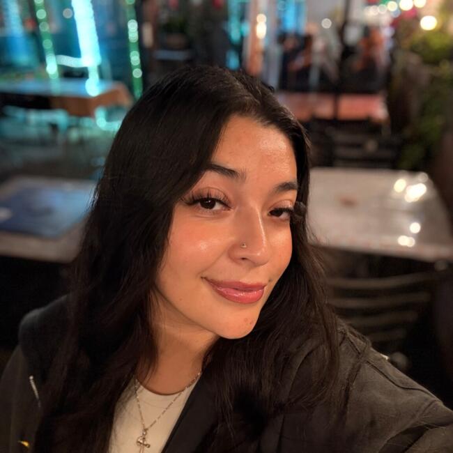 Babysitter in Suisun: Jezabel