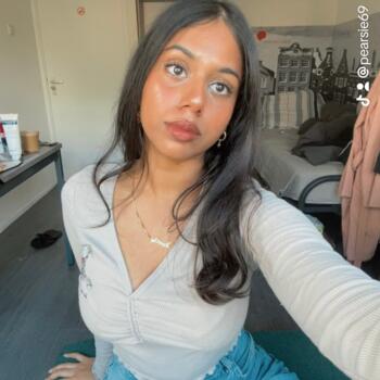 Babysitter in Amstelveen: Shwetha