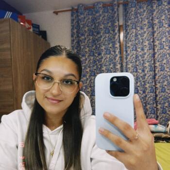 Babysitter in Tomelloso: Carina