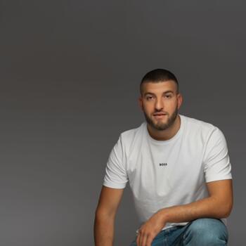 Δουλειά για babysitter στην περιοχή Δουβλίνο: δουλειά φύλαξης παιδιών Gheorghe