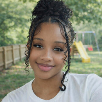 Babysitter Milwaukee: Sarah