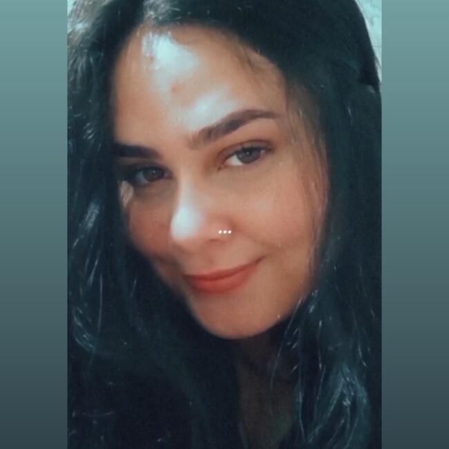Babysitter in Praia Grande: Ana