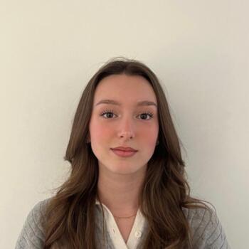 Baby-sitter in Reims: Elena