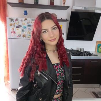 Babysitter in Goro: Alessia