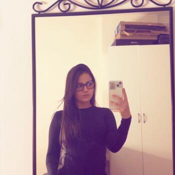 Babysitter in Bruges: Rasha