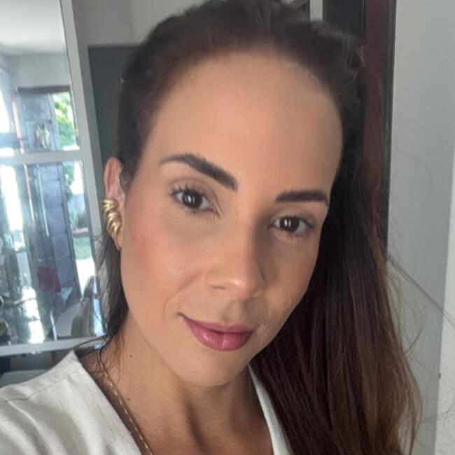 Babysitting job in Camaçari: Thays