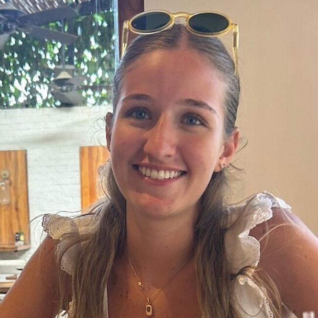Babysitter in Pozos: Isabella