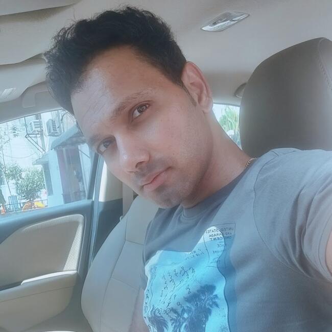 दिल्ली में बेबीसिटिंग की नौकरी: Shiva