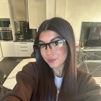 Babysitter Lavena Ponte Tresa: Carlotta