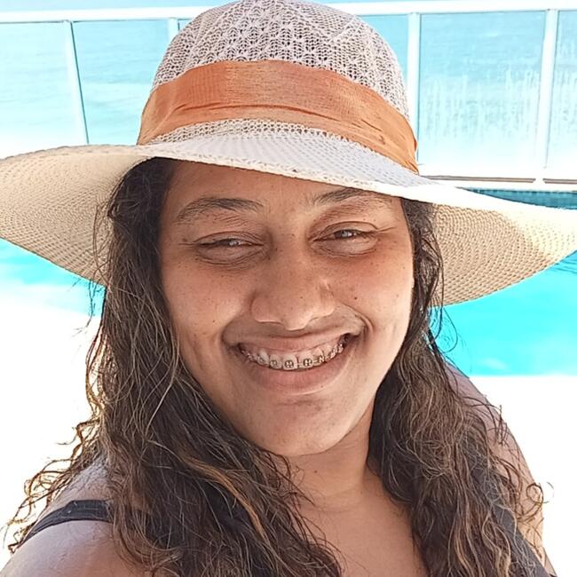 Babysitter in Macaé: Bruna