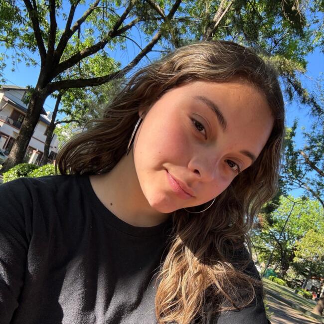 Babysitter in Tigre: Olivia