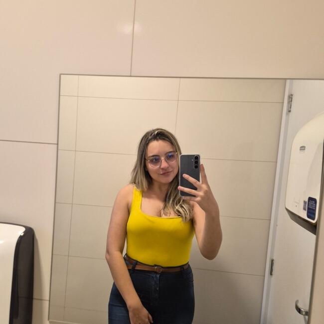 Babá em Santa Cruz do Sul: Larissa