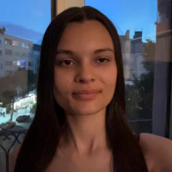 Babysitter in Berlin: Amina