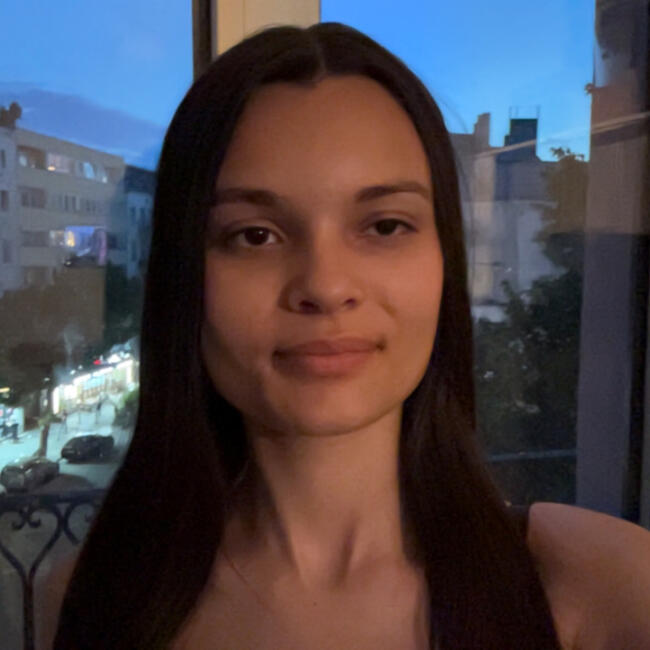 Babysitter in Berlin: Amina