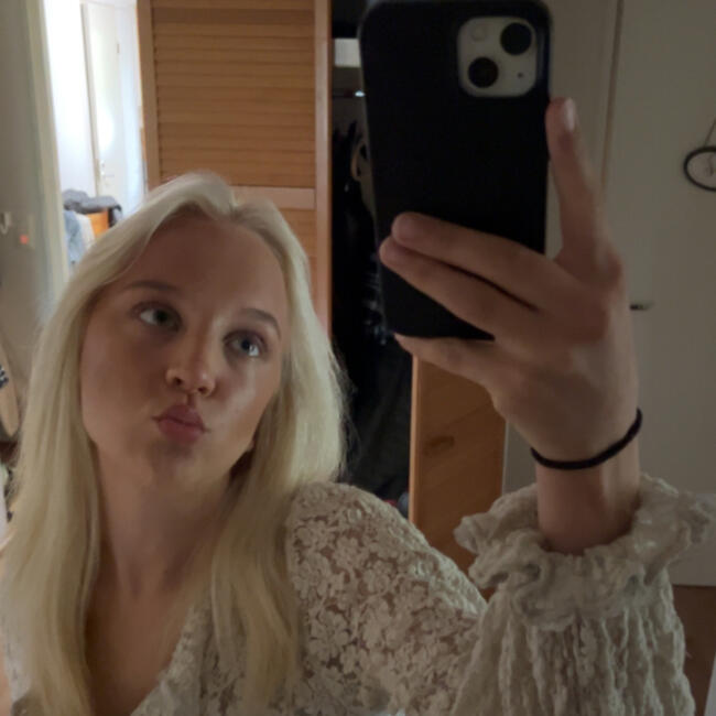 Lastenhoitaja Korsholm: Julia