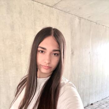 Babysitter in Arlon: Reanna