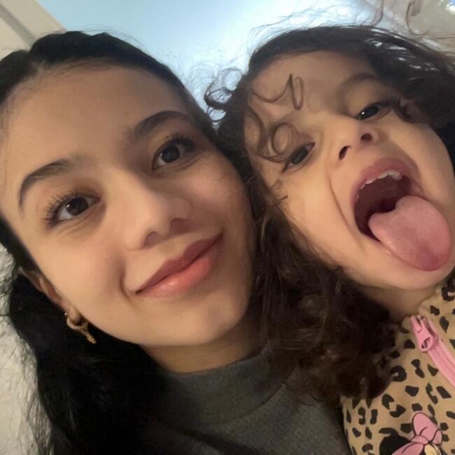 Babysitter in Paris: Anissa