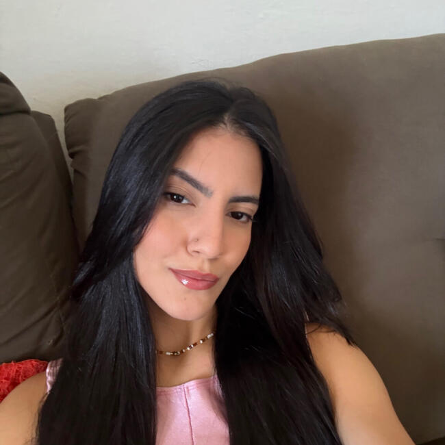 Babá em Maceió: Aline