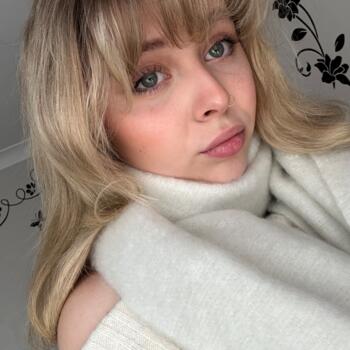Babysitter in Toowoomba: Shakira-lee
