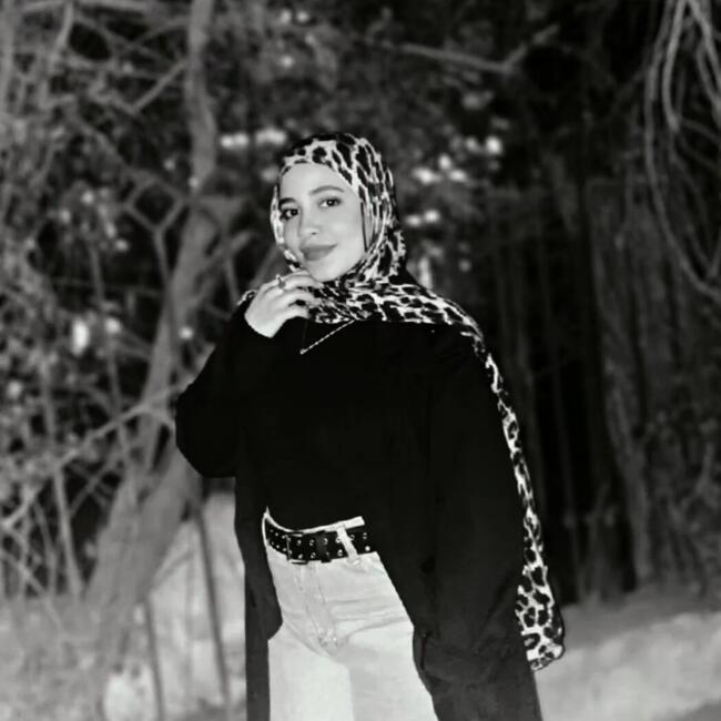 جليسة أطفال في القاهرة: Nada