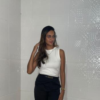 Babysitter Cabo Frio: Sabrina