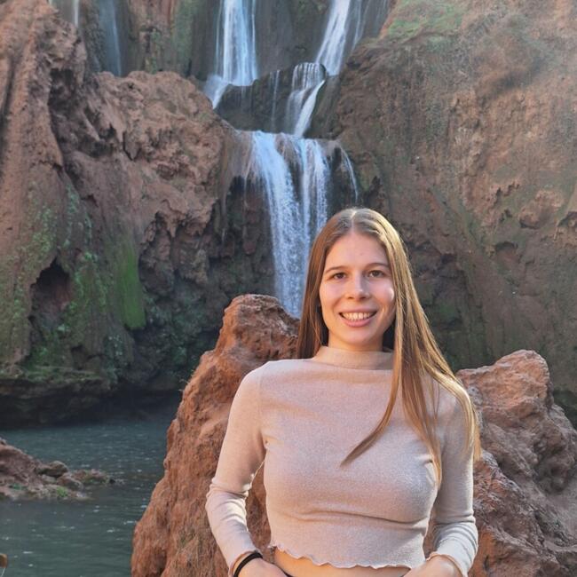 Babysitter in Albufeira: Adriana