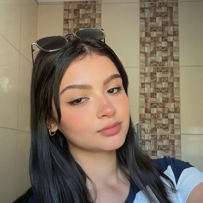 Babysitter in Barra Mansa: Maria clara