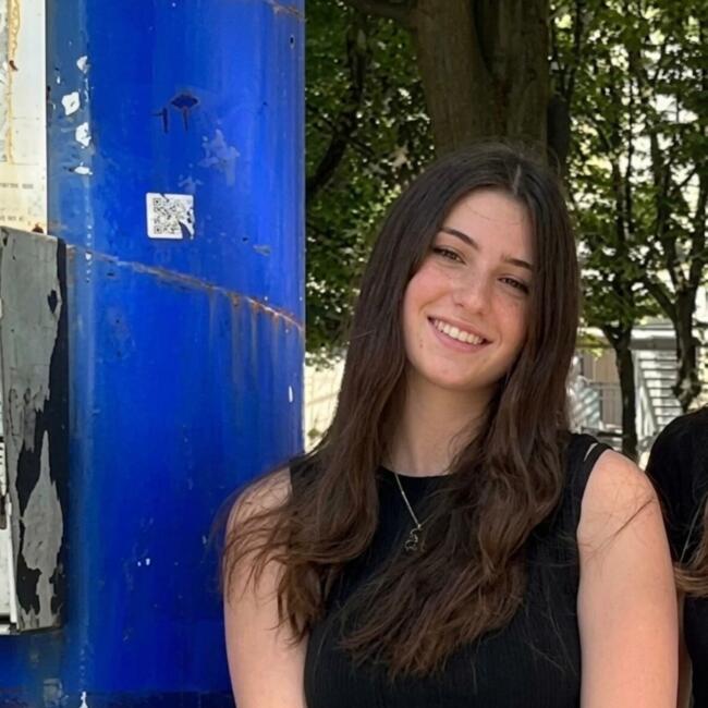 Babysitter in Aviano: Elena