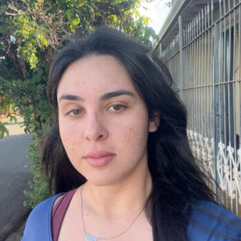 Babá em Londrina: Natália