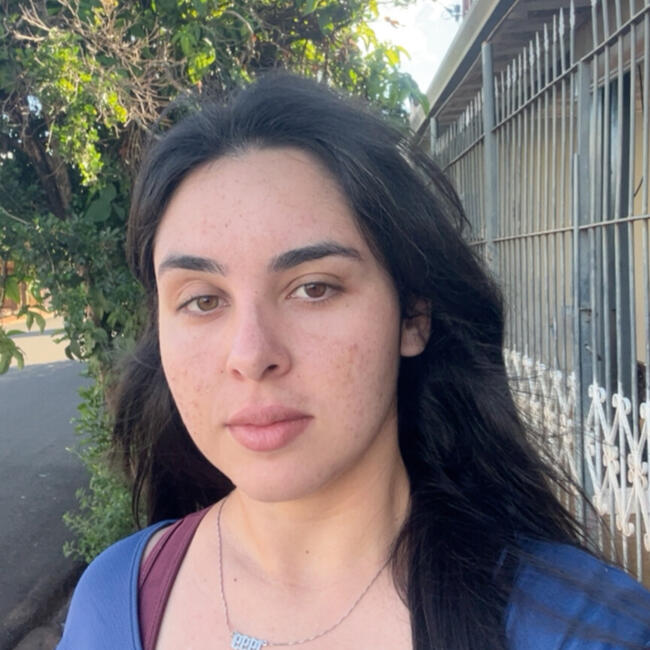 Babá em Londrina: Natália