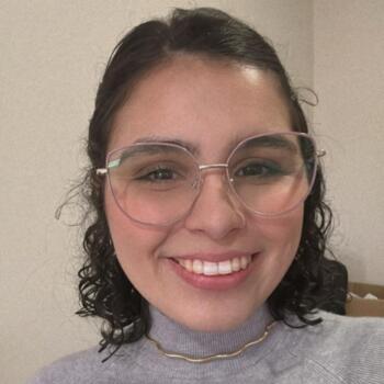 Emprego de babá em Guaíba: emprego de babá Julia