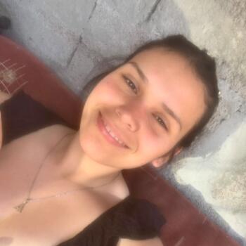 Babysitter in Solymar: Caroll