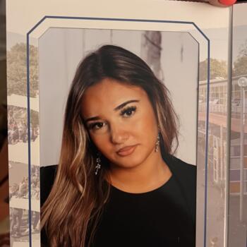 Babysitter in Vouillé (Deux-Sèvres): Ambre