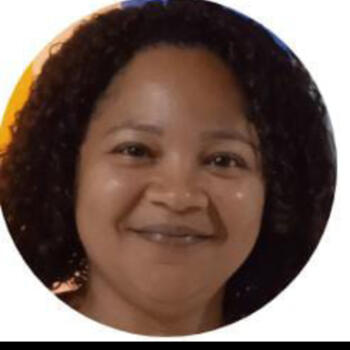 Babysitter in Guarapari: Thais