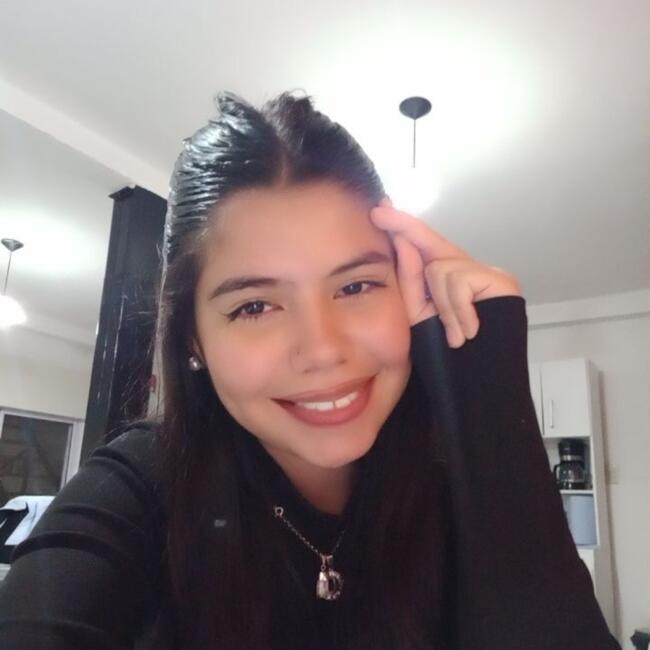 Babysitter in Gobernador Gálvez: Candela