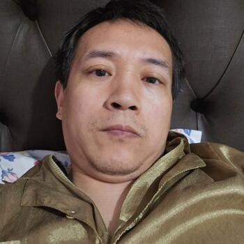 Babysitting job in Jakarta: babysitting job Andy