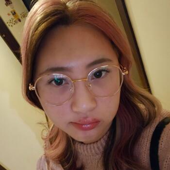 Babysitter in Melbourne: Annie