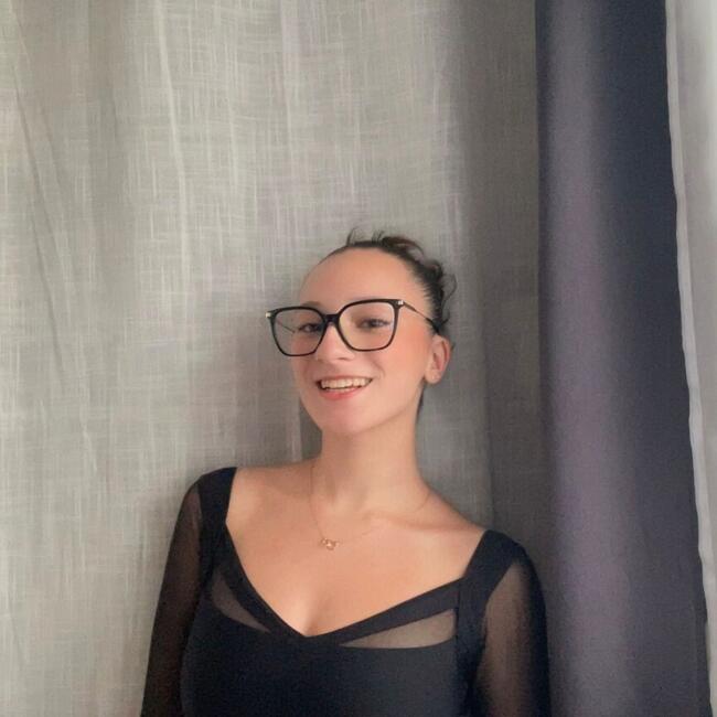Babysitter in Chartres: Cali