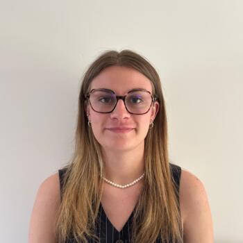 Baby-sitter Bournonville: Inès