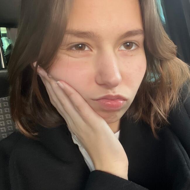 Babysitter in Lyon: Louise