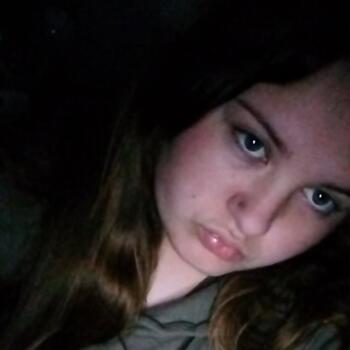 Babysitter in Havant: Cienna