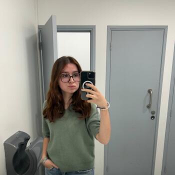 Babysitter Coufouleux: Kloé