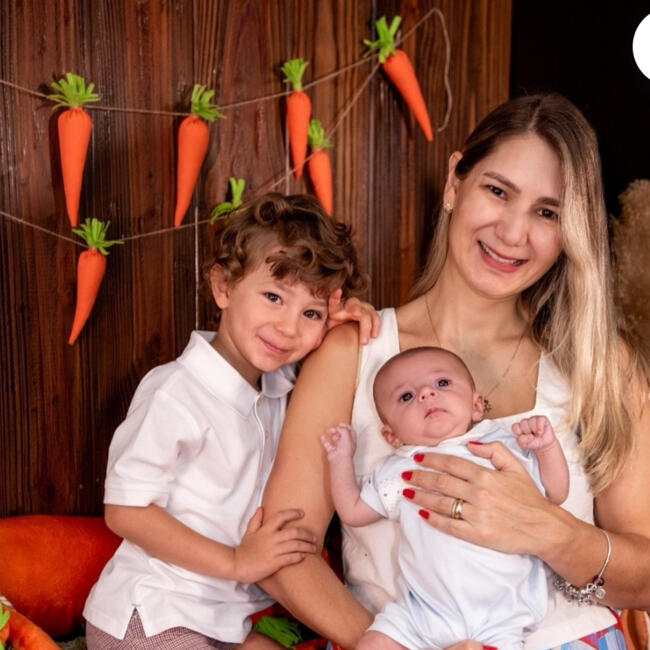 Emprego de babá em Itajaí: Micheli