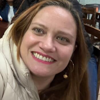 Babysitter em Mem Martins: Fabiana