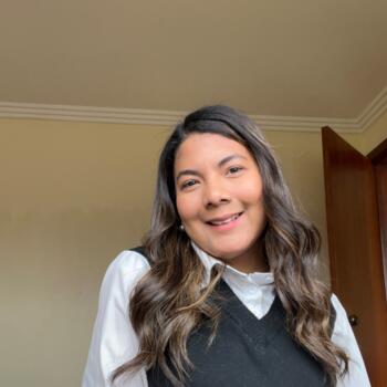 Babysitter in Cuenca: Carolina