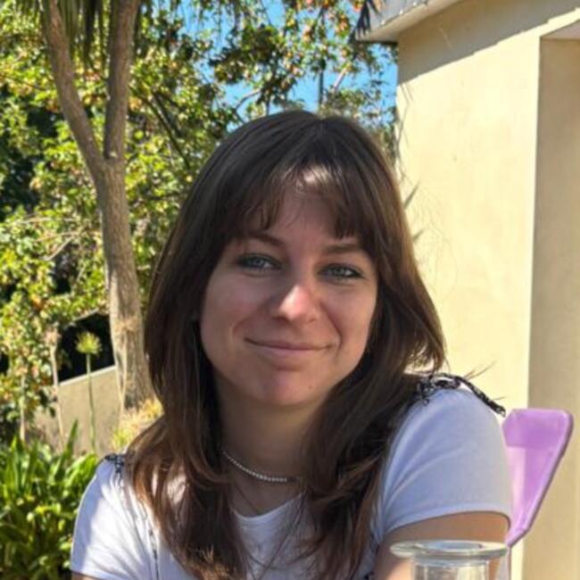 Babysitter in Rennes: Adèle